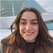 Soy una persona entusiasta y sociable a la que le encanta aprender y enseñar. Puedo dar clases desde la ESO hasta universidad